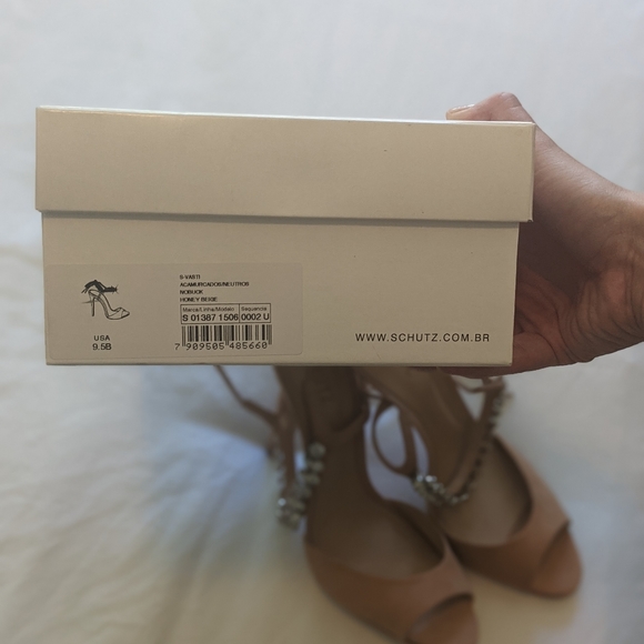 Schutz Vasti Heels - Picture 6 of 6